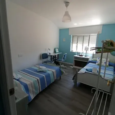 Piso con terraza en 1ª línea de playa * Viveiro