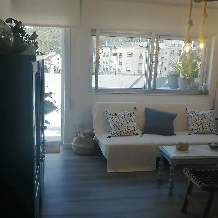Apartamento Piso con terraza en 1ª línea de playa *