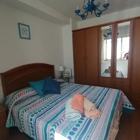 Piso con terraza en 1ª línea de playa Viveiro