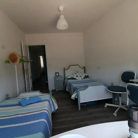 Piso con terraza en 1ª línea de playa *